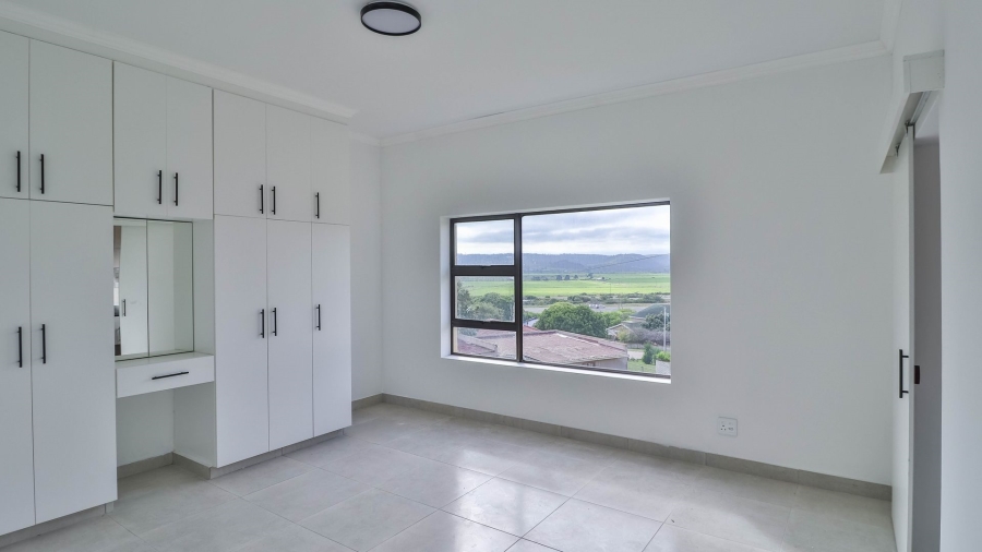 3 Bedroom Property for Sale in Fraaiuitsig Western Cape